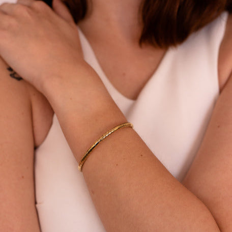 Women's Classic Bangle | Women's Stylish Bangle | ORA Jewellery